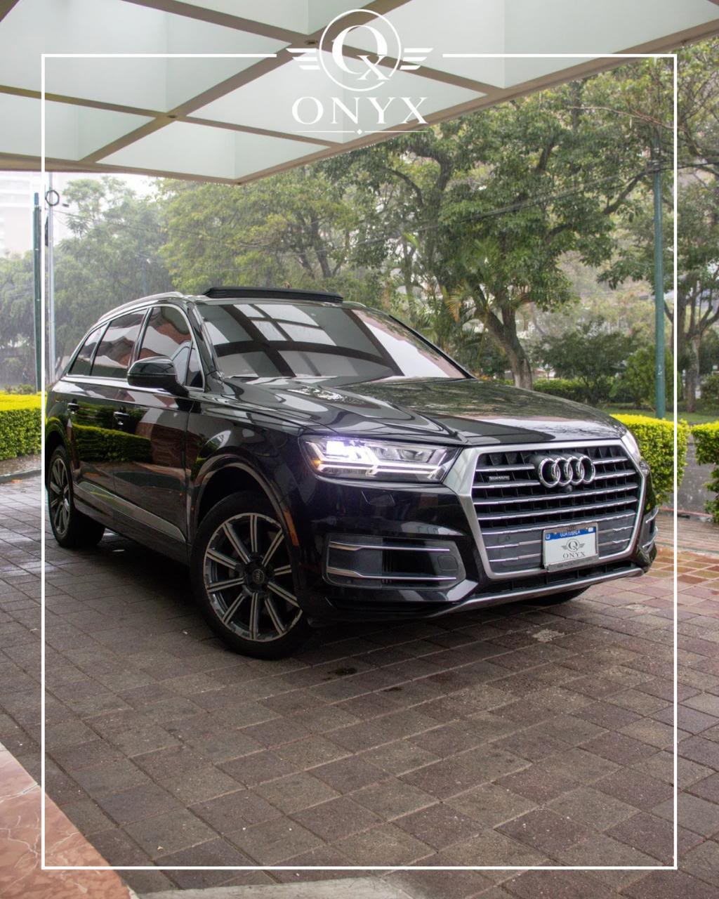 Audi Q7 Onyx Executive Transport
